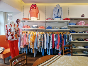 Damen-Sommermode-farbenfroh